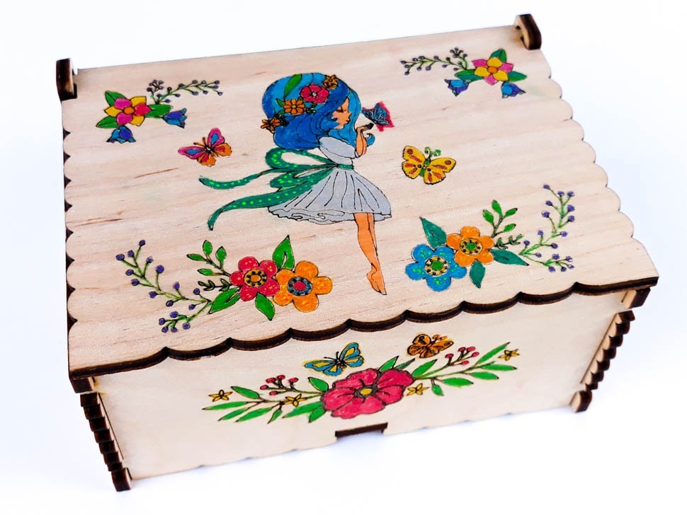 Казкова Мавка. Скринька для розпису