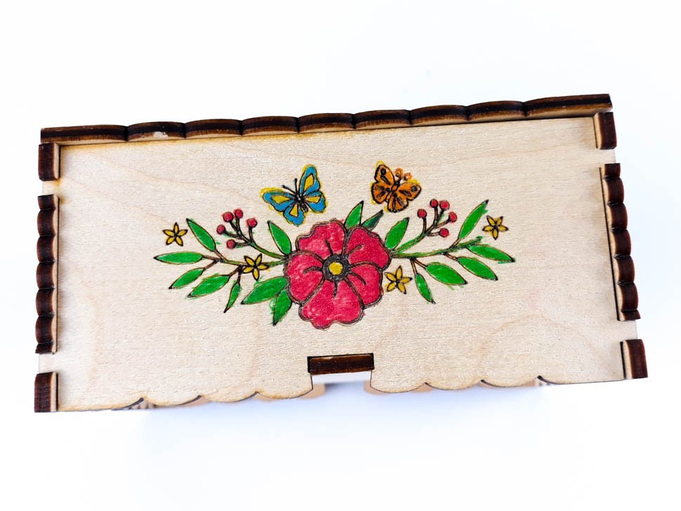 Казкова Мавка. Скринька для розпису