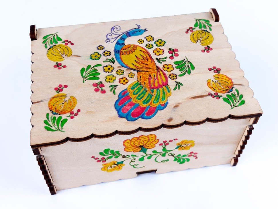 Петриківський розпис. Скринька для розпису