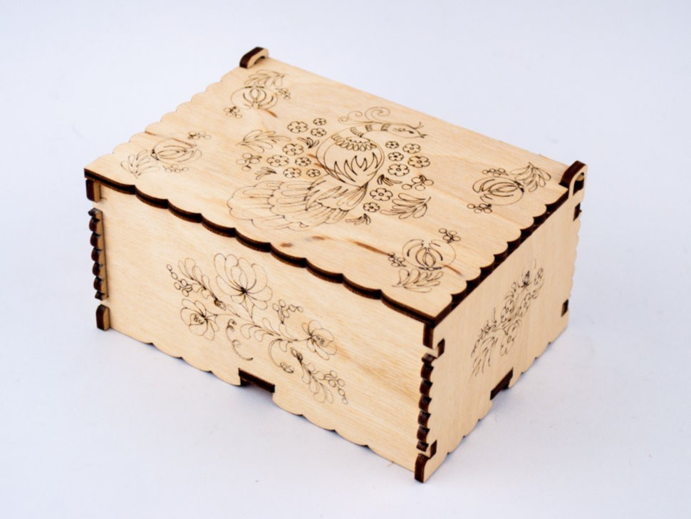 Петриківський розпис. Скринька для розпису