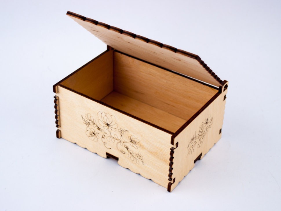 Петриківський розпис. Скринька для розпису