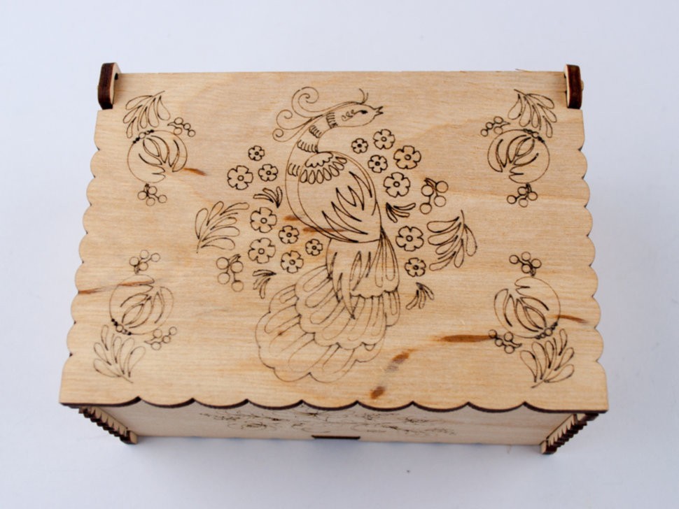 Петриківський розпис. Скринька для розпису